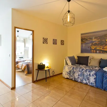 Host Wise - Spacious Trendy Flat W Netflix - Location Apartment *