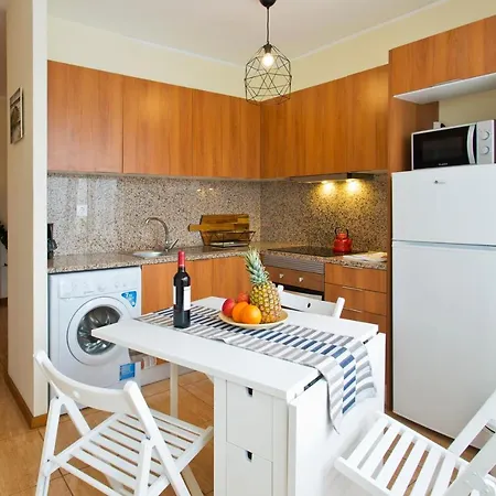 Host Wise - Spacious Trendy Flat W Netflix - Location Apartament Porto