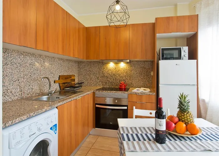 Host Wise - Spacious Trendy Flat W Netflix - Location Porto