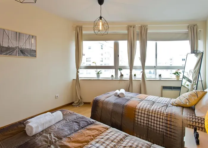 Host Wise - Spacious Trendy Flat W Netflix - Location Apartmán *