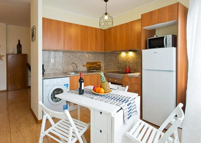 Host Wise - Spacious Trendy Flat W Netflix - Location Apartmán Porto
