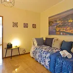 Host Wise - Spacious Trendy Flat W Netflix - Location Porto