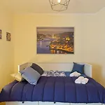 Host Wise - Spacious Trendy Flat W Netflix - Location Lejlighed Porto