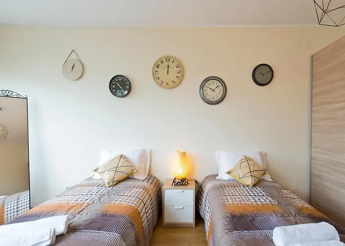 公寓 Host Wise - Spacious Trendy Flat W Netflix - Location 波尔图